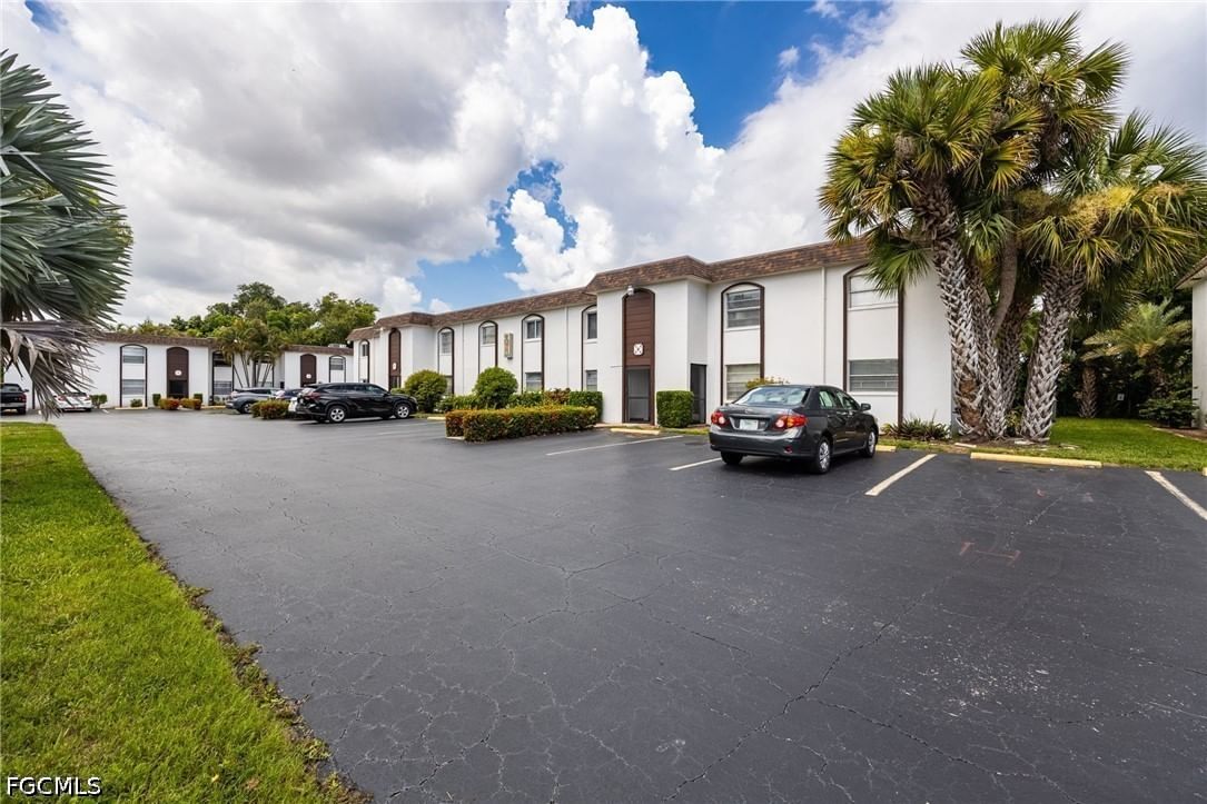2828 Jackson Street #B3, Fort Myers, FL 33901 photo 2