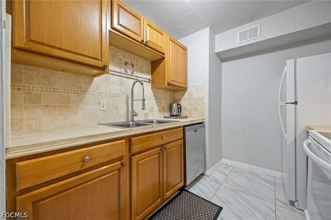 2828 Jackson Street #B3, Fort Myers, FL 33901 photo 4