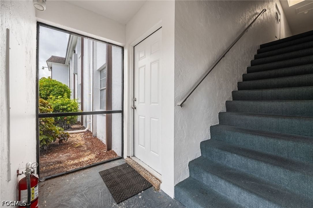 2828 Jackson Street #B3, Fort Myers, FL 33901 photo 5