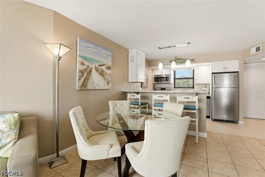 1011 Anglers Cove #H203, Marco Island, FL 34145 photo 5