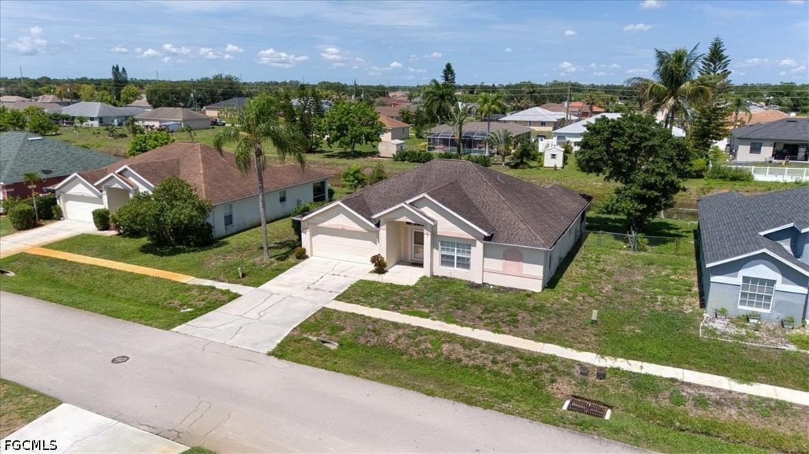 4664 Varsity Circle, Lehigh Acres, FL 33971 photo 3