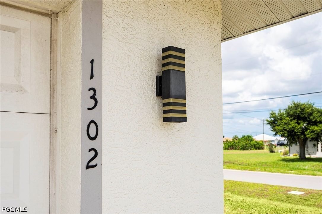 1302-1304 NE 16th Terrace, Cape Coral, FL 33909 photo 4