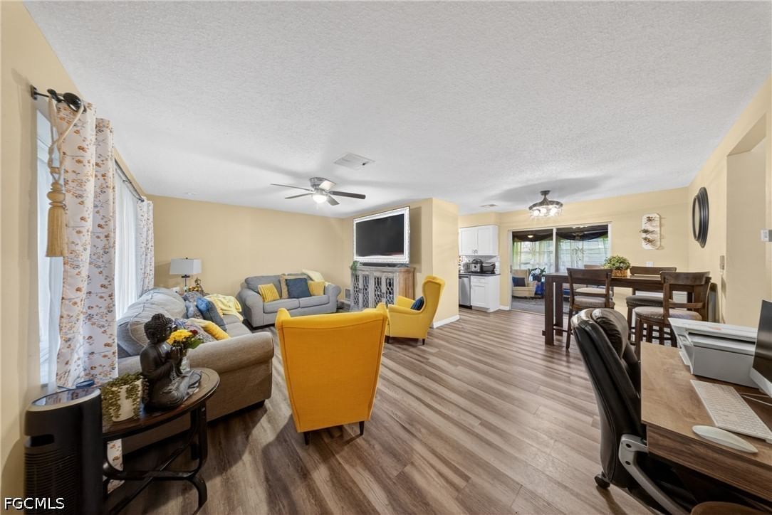 208 Redcliff Avenue, Lehigh Acres, FL 33936 photo 4