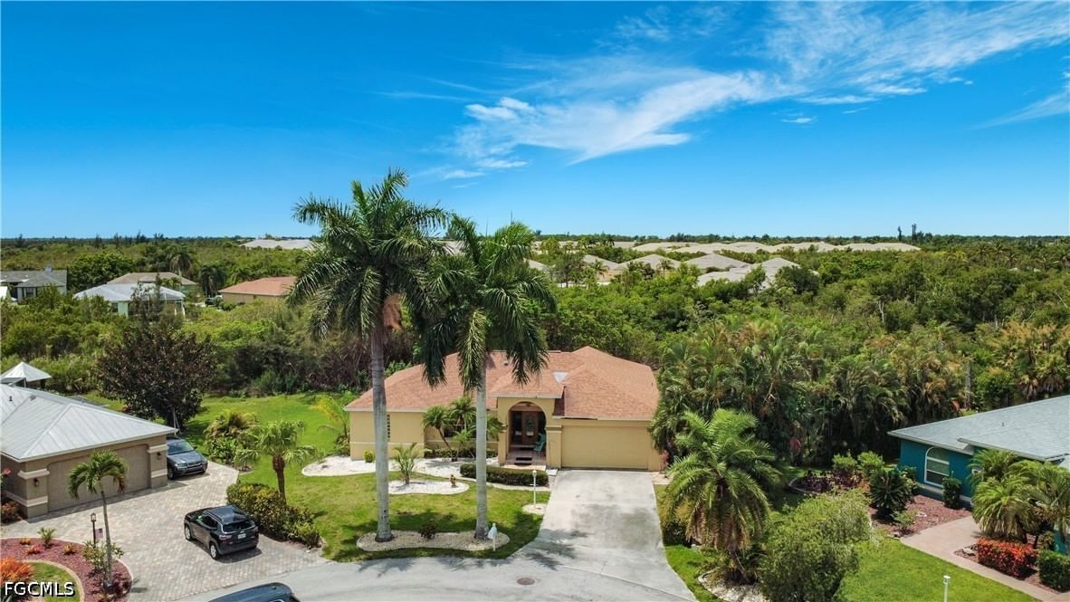 14401 Hampton Lake Court, Fort Myers, FL 33908 photo 2
