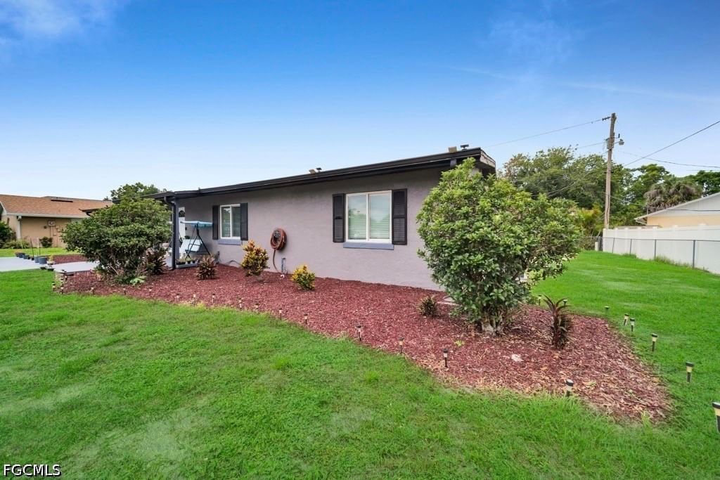 1313 Old Bridge Road, North Fort Myers, FL 33917 photo 4