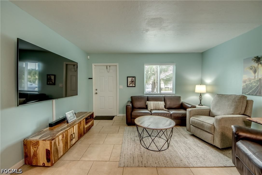4904 Vincennes Court #108, Cape Coral, FL 33904 photo 4