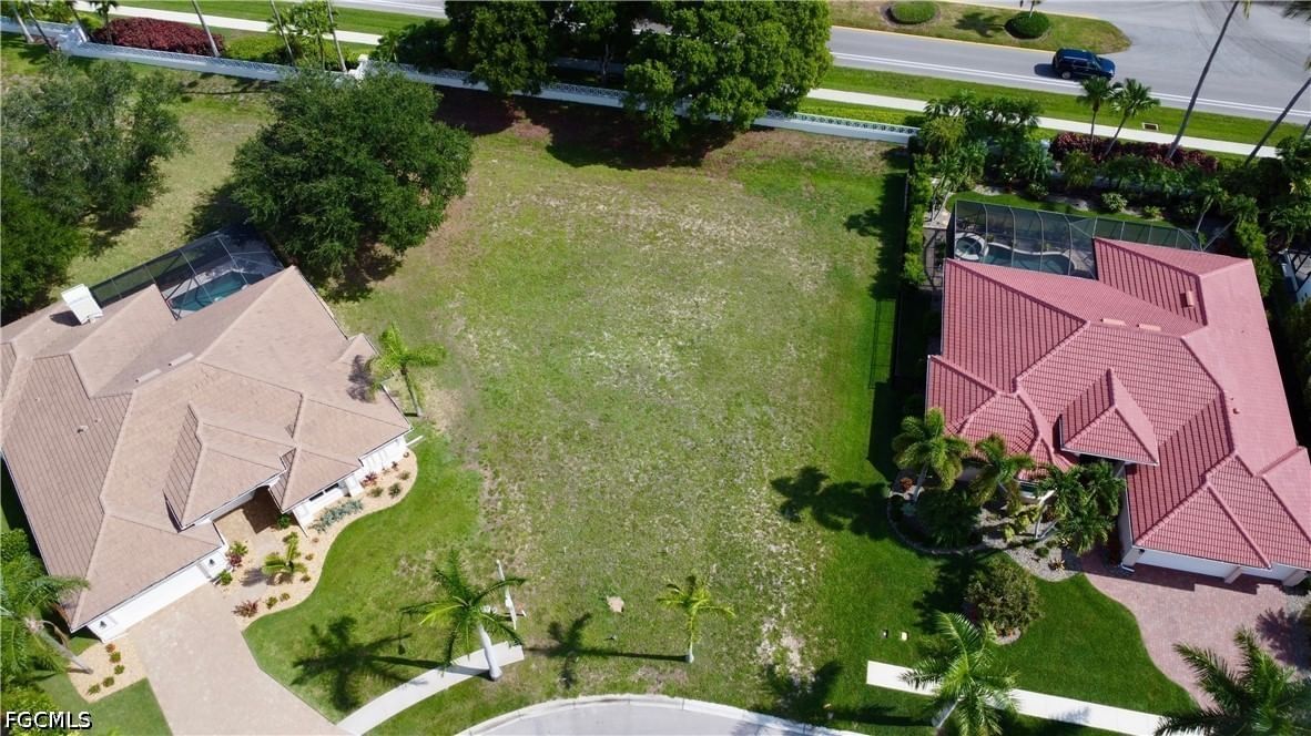 1907 Lagoon Lane, Cape Coral, FL 33914 photo 2