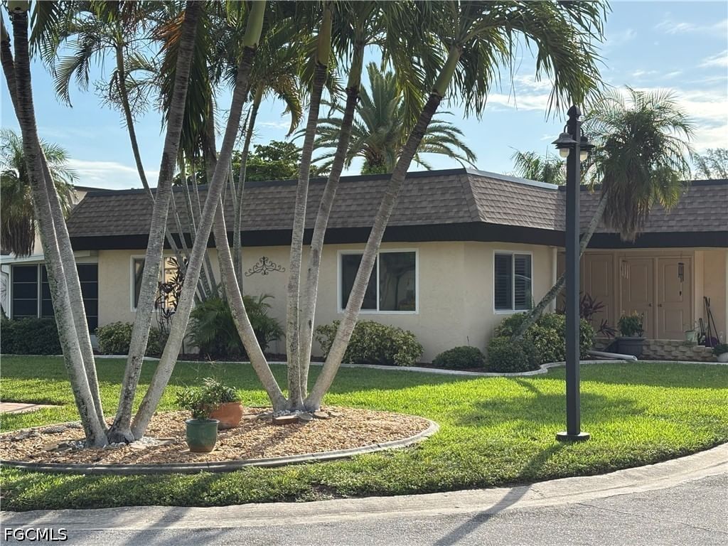 5719 Bass Circle S, Fort Myers, FL 33919 photo 2