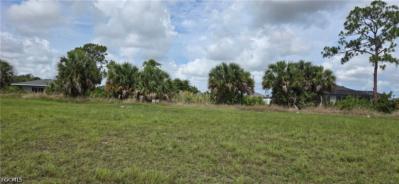 4024 NE 17th Avenue, Cape Coral, FL 33909 photo 2
