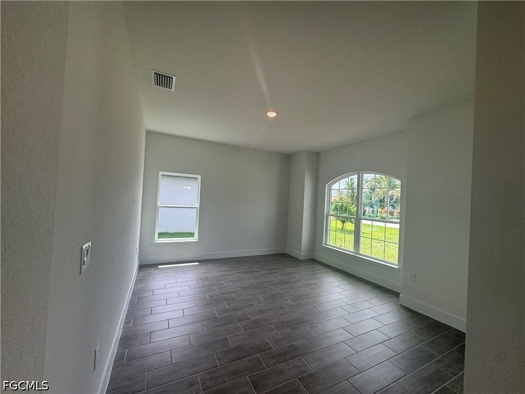 302 SE 1st Terrace, Cape Coral, FL 33990 photo 4