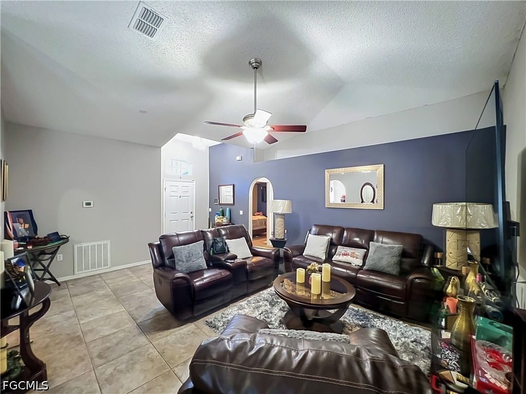 2131 Corner School Drive, Orlando, FL 32820 photo 3