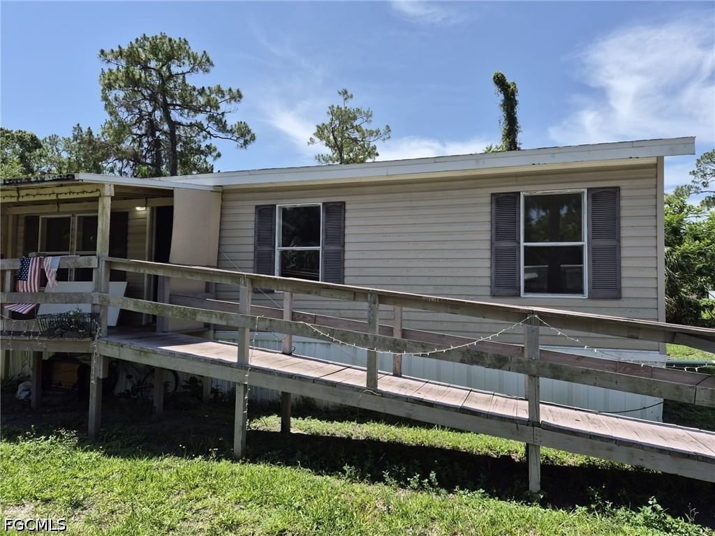 7616 Marx Drive, North Fort Myers, FL 33917 photo 2