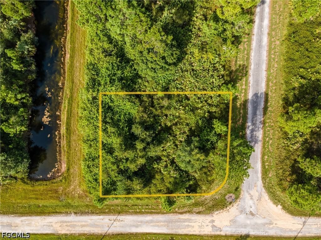 1068 Belmont Street E, Lehigh Acres, FL 33974 photo 3