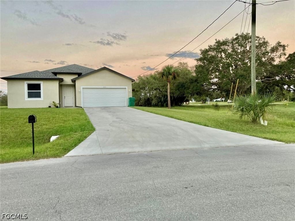 2013 Odessa Circle, Labelle, FL 33935 photo 3