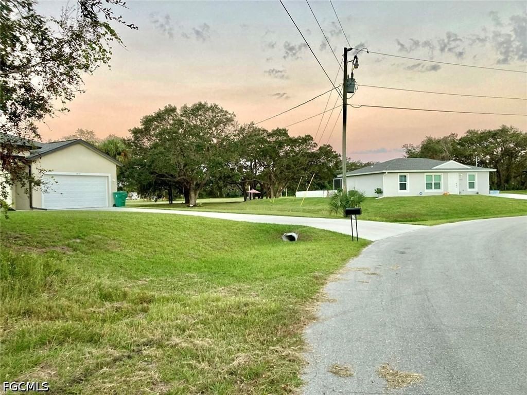 2013 Odessa Circle, Labelle, FL 33935 photo 4