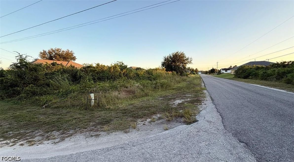 3219 37th Street SW, Lehigh Acres, FL 33976 photo 2