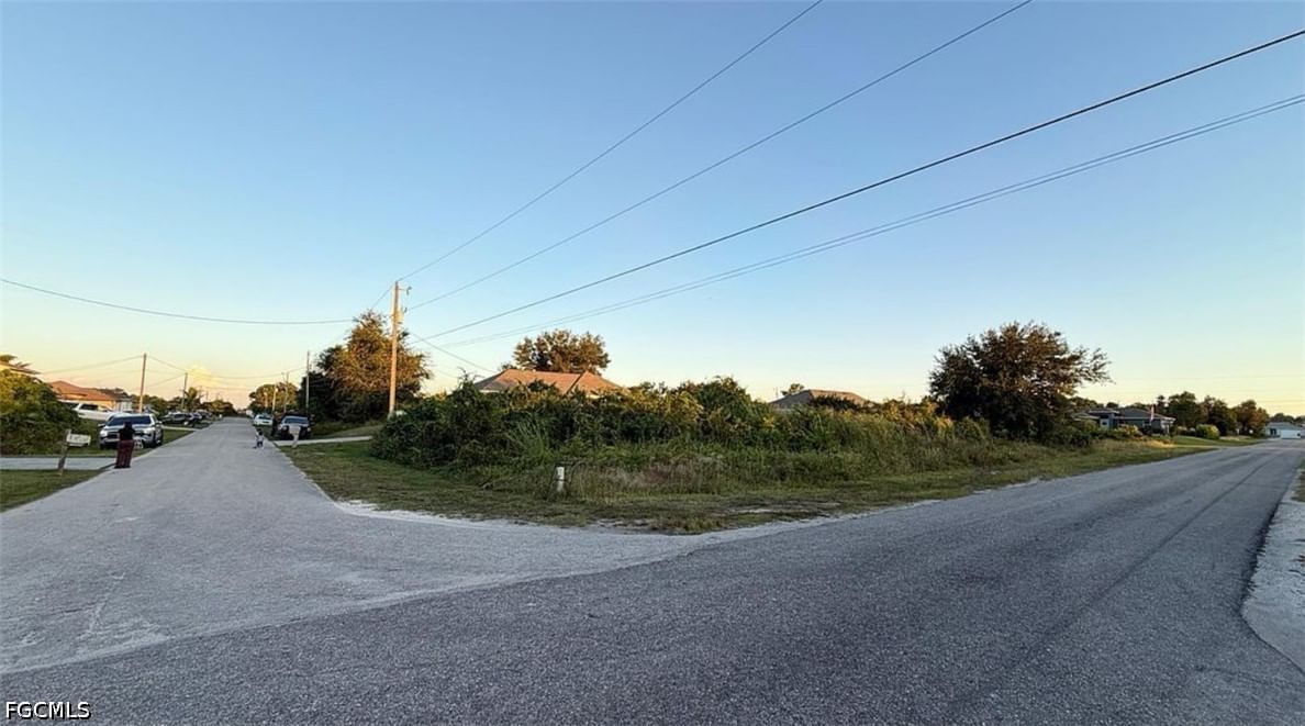 3219 37th Street SW, Lehigh Acres, FL 33976 photo 3