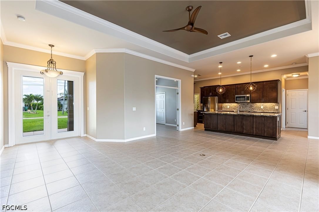 2529 SW 23rd Place, Cape Coral, FL 33914 photo 4