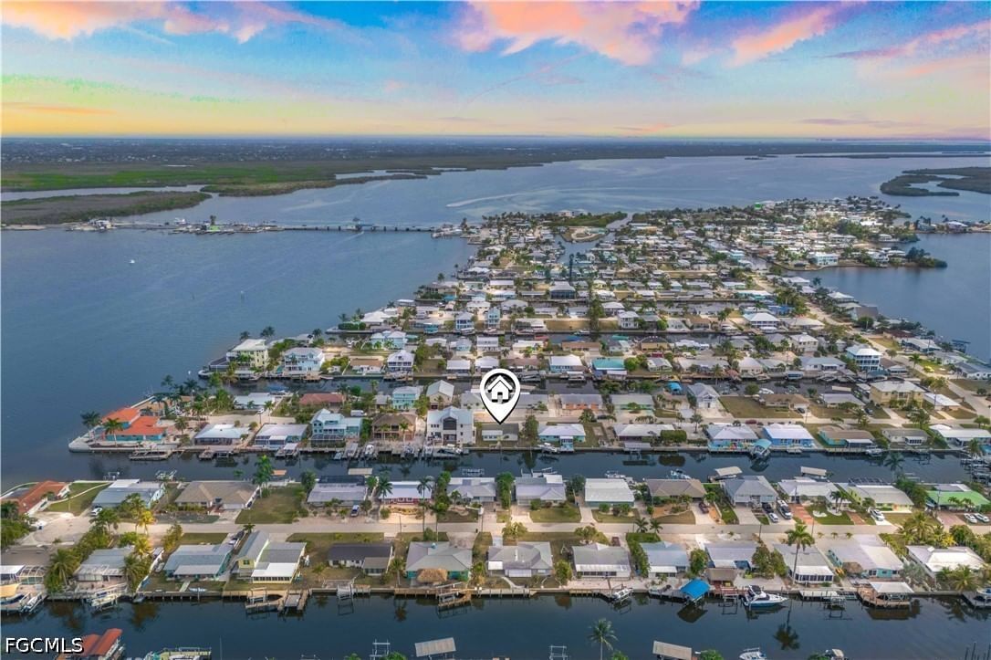 2742 Bruce Street, Matlacha, FL 33993