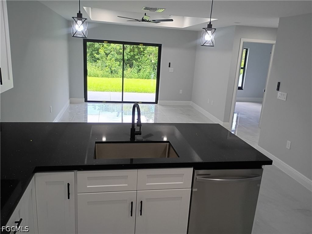 4560/4562 Golfview Boulevard, Lehigh Acres, FL 33973 photo 2