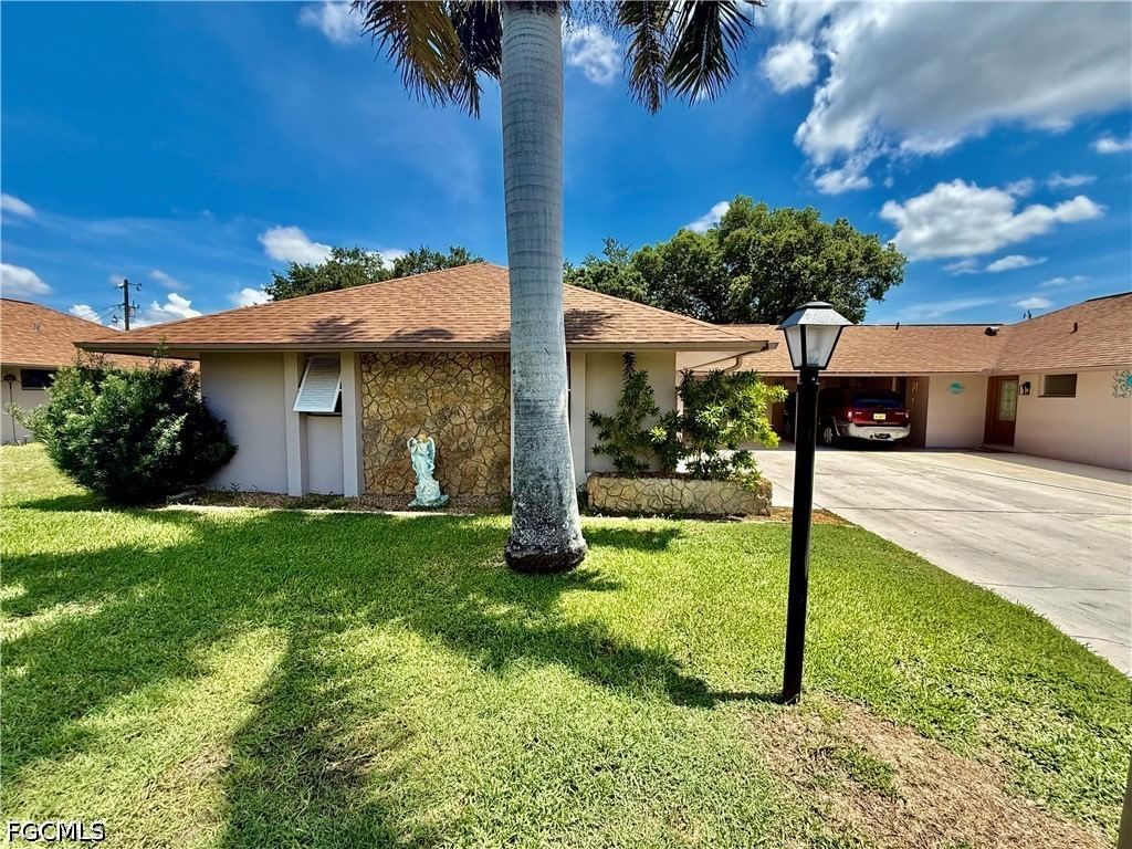 217 Oaklawn Court, Lehigh Acres, FL 33936 photo 2