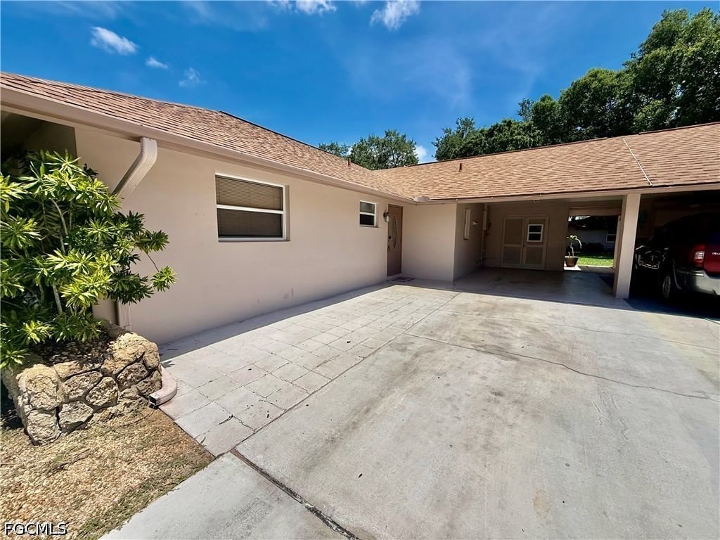 217 Oaklawn Court, Lehigh Acres, FL 33936 photo 3