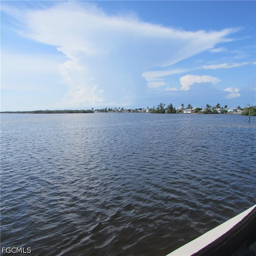 4748 Pine Island Road NW, Matlacha, FL 33993 photo 5
