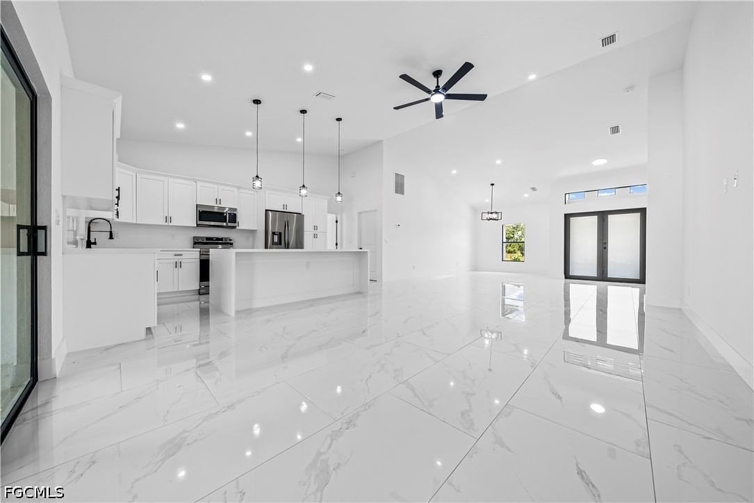 7870 19th Place, Labelle, FL 33935 photo 4