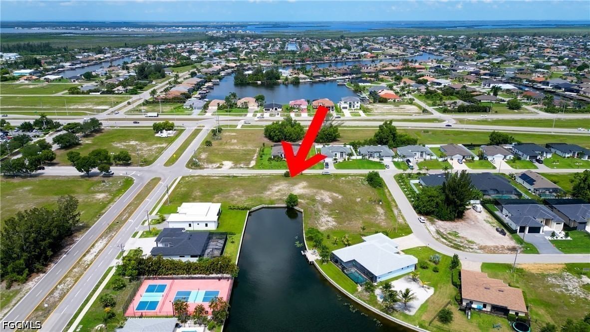 505 SW 31st Place, Cape Coral, FL 33991 photo 2