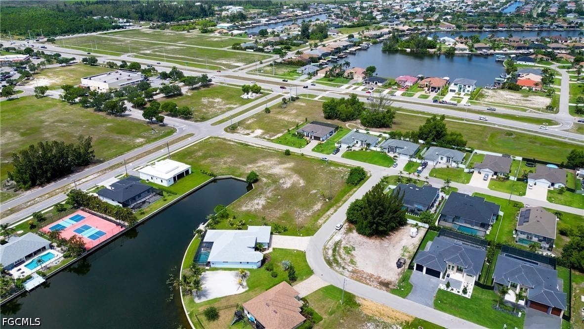 505 SW 31st Place, Cape Coral, FL 33991 photo 5