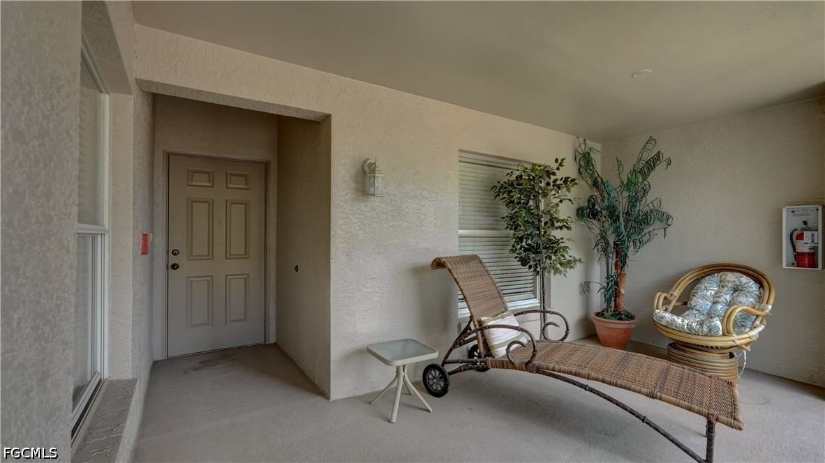 8083 Queen Palm Lane #424, Fort Myers, FL 33966 photo 2