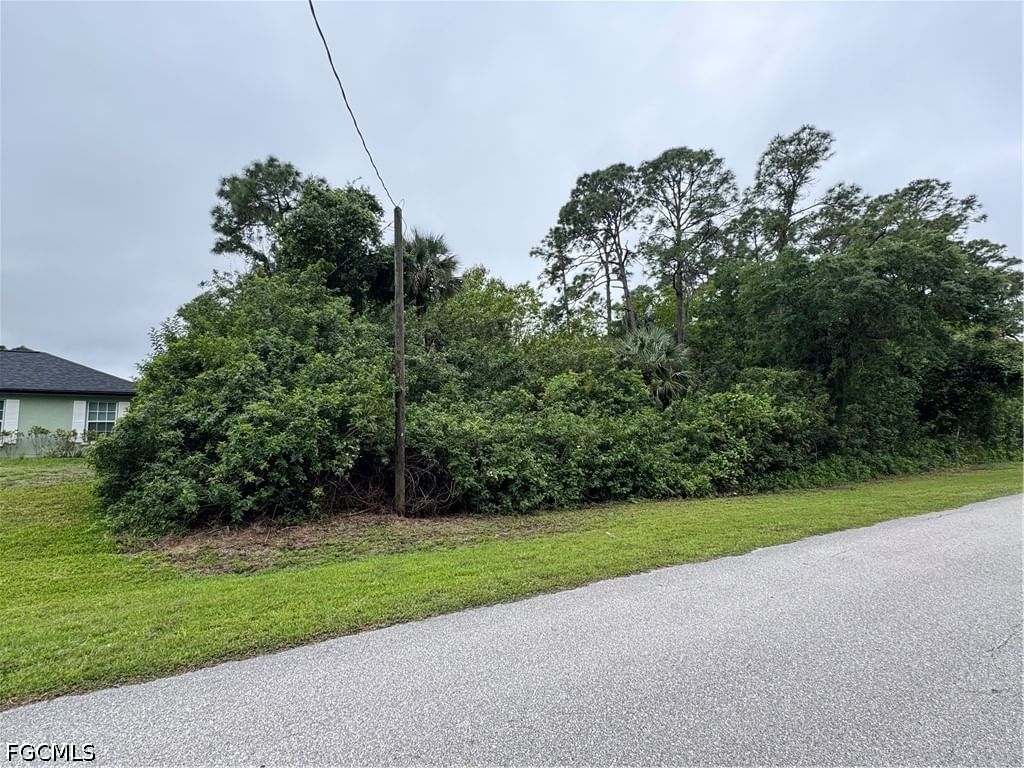 3841 Hillandale Street, Fort Myers, FL 33905 photo 3