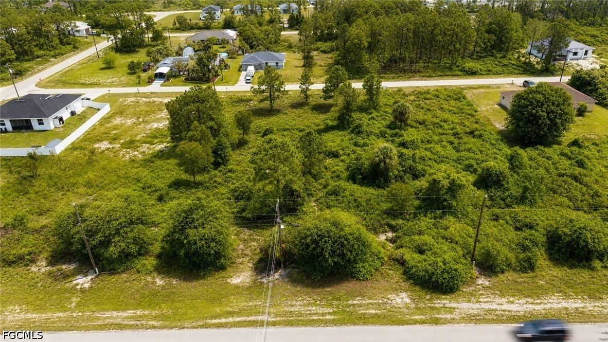 724 Jaguar Boulevard, Lehigh Acres, FL 33974 photo 4