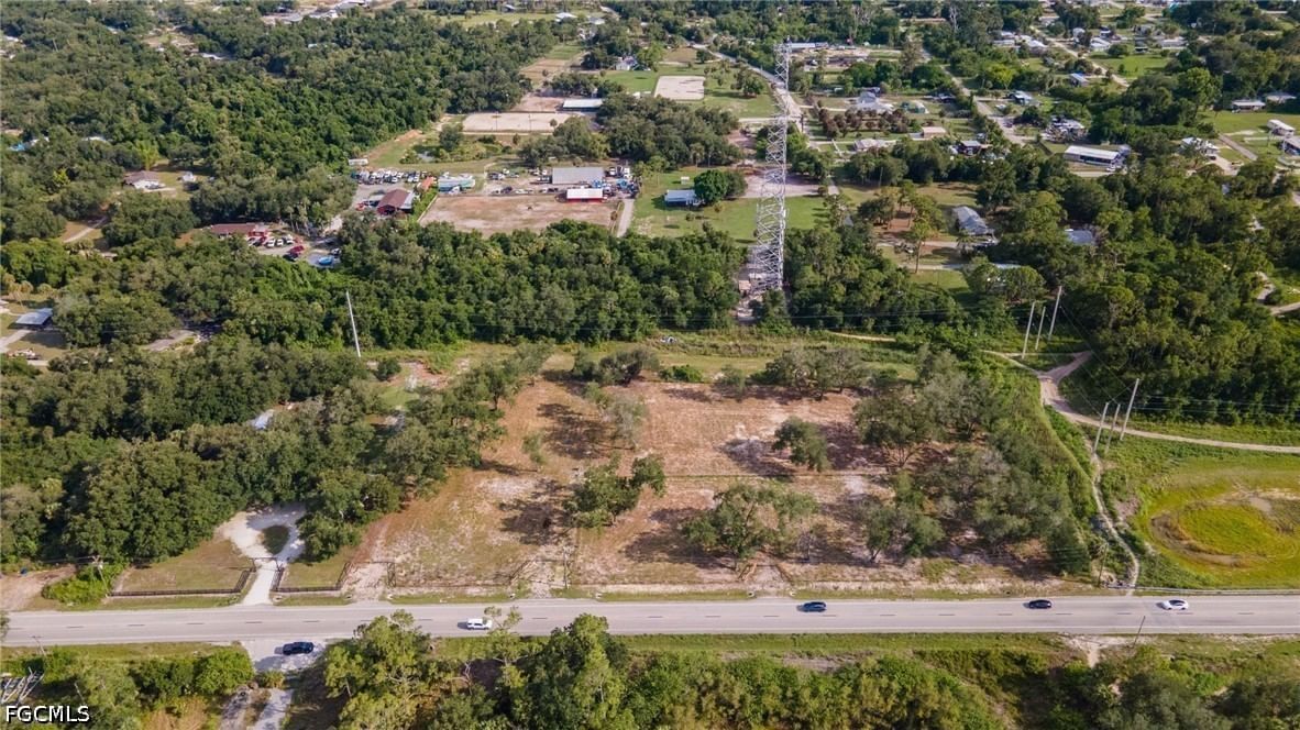 6030 Mellow Drive, North Fort Myers, FL 33917 photo 2