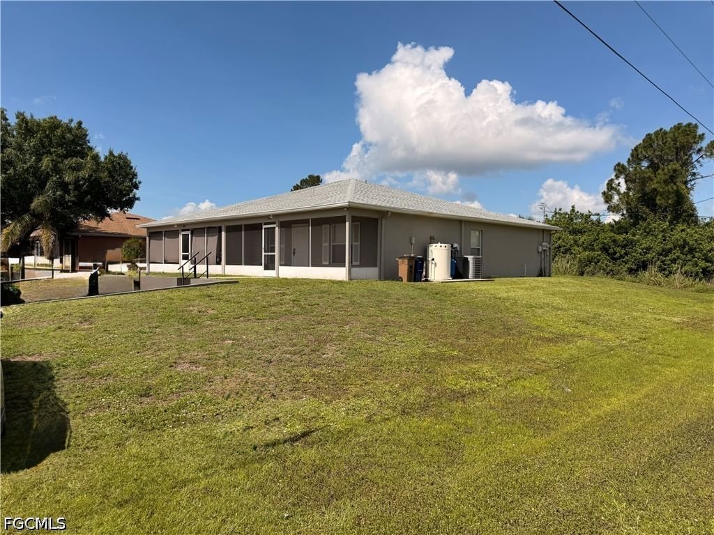 200/202 Ichabod Avenue, Lehigh Acres, FL 33973 photo 2