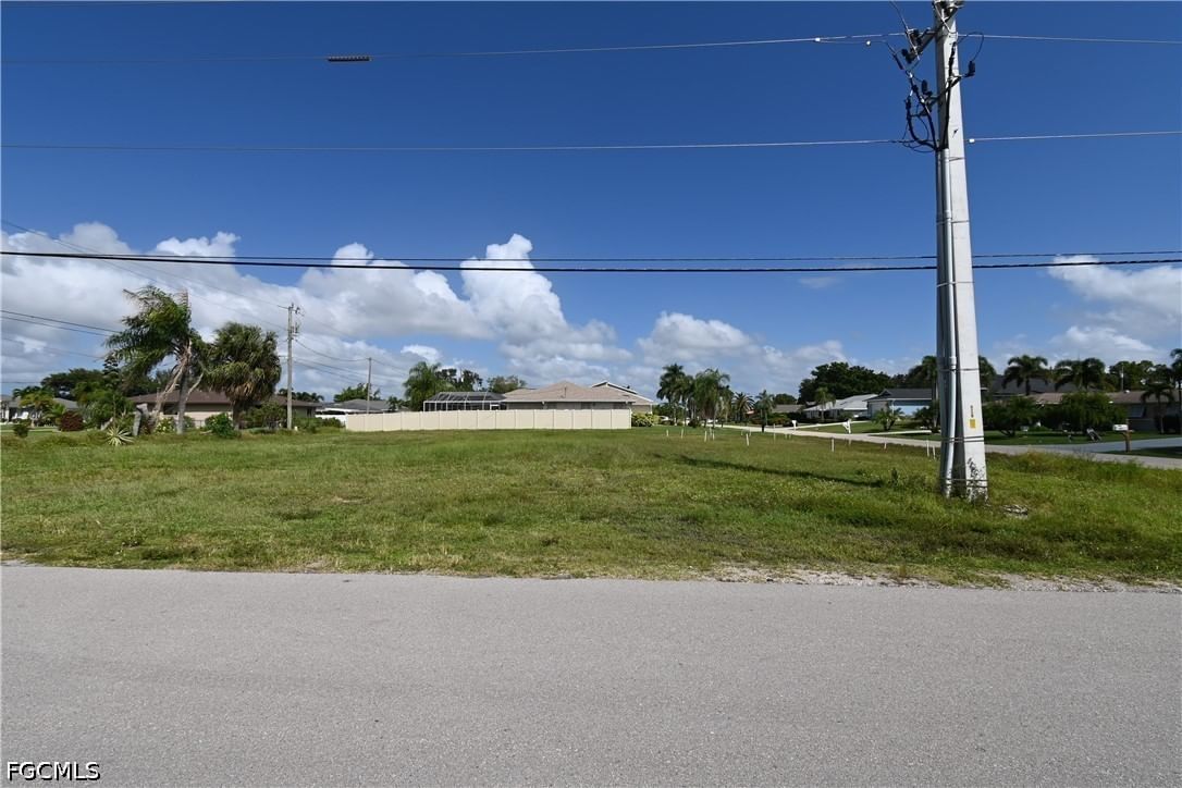 3928 SE 4th Avenue, Cape Coral, FL 33904 photo 4