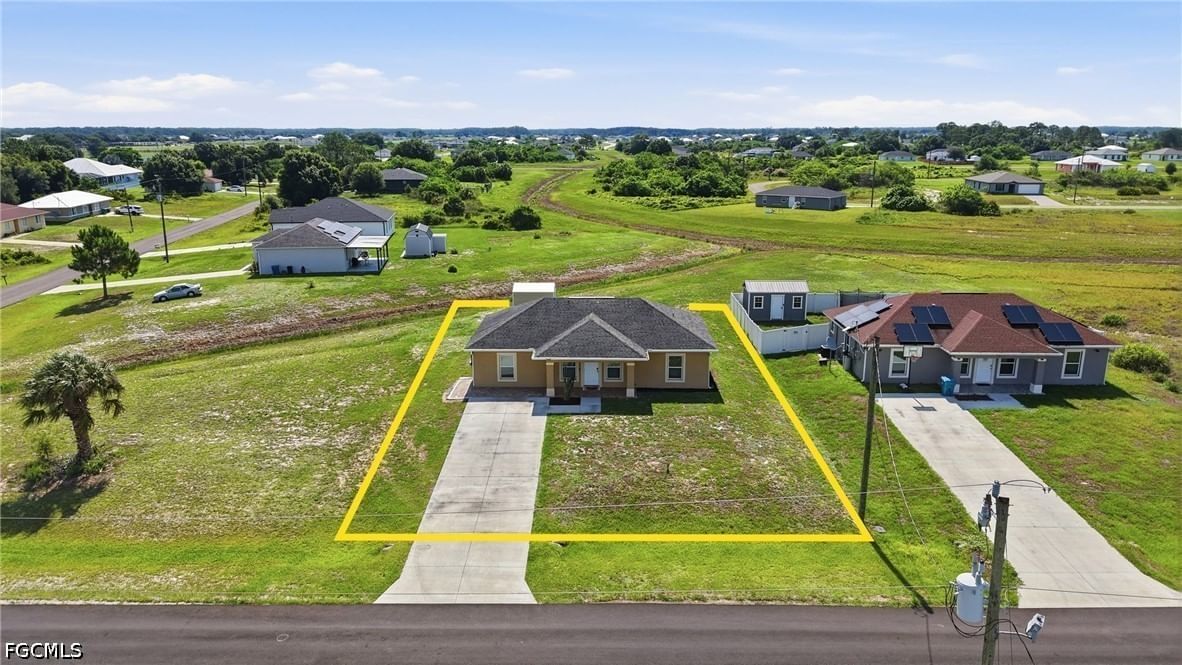 7075 Tide Circle, Labelle, FL 33935 photo 2