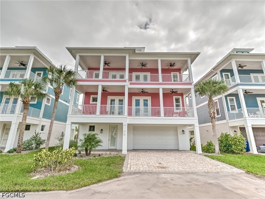 276 Delmar Avenue, Fort Myers Beach, FL 33931 photo 2