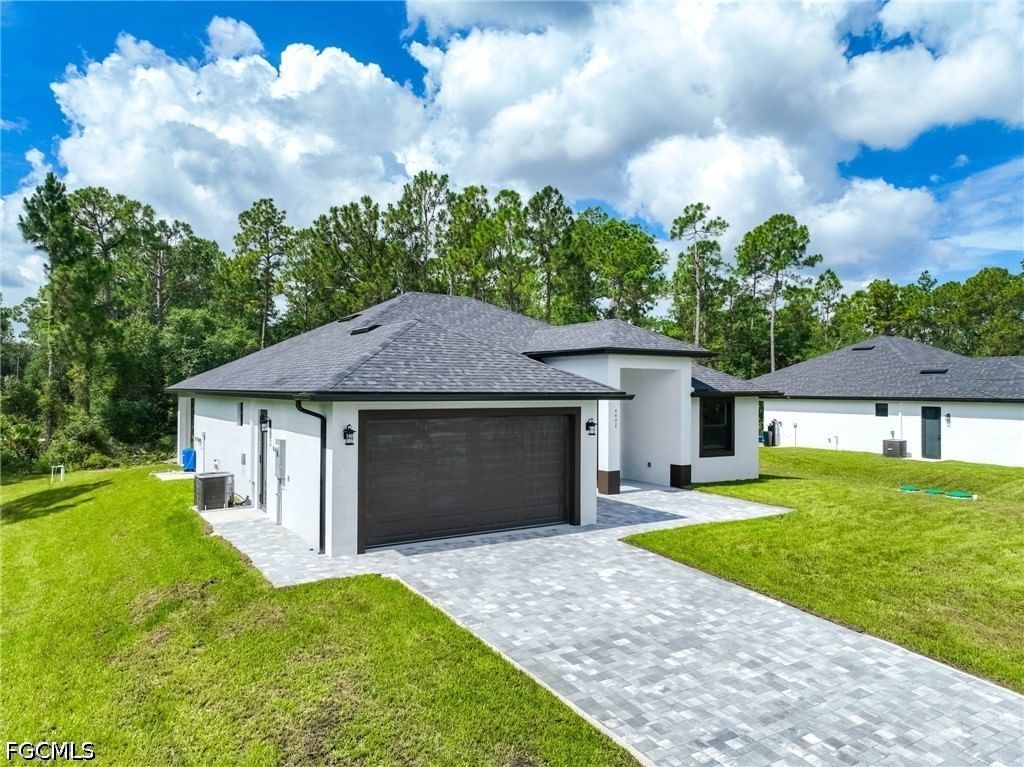 4402 E 13th Street, Lehigh Acres, FL 33972 photo 2