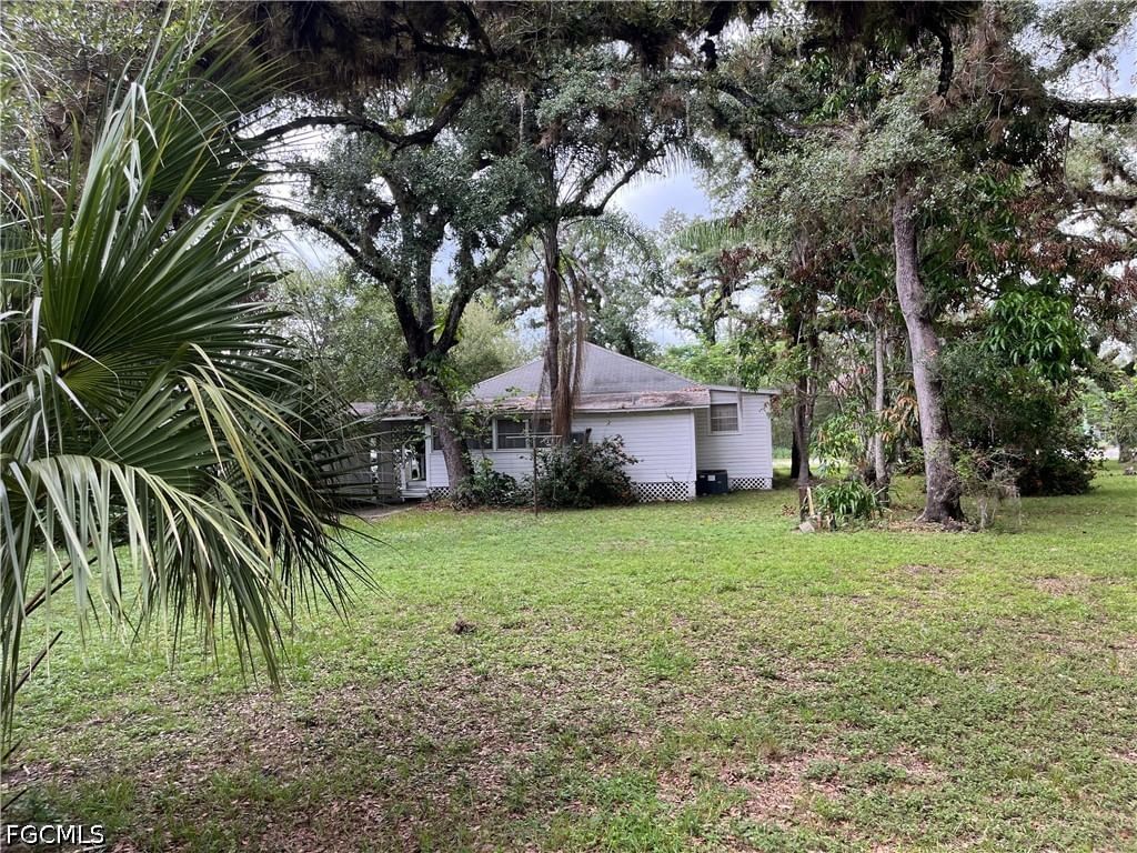 351 E Hickpochee Ave/SR 80 + S Oak Street, Labelle, FL 33935 photo 2