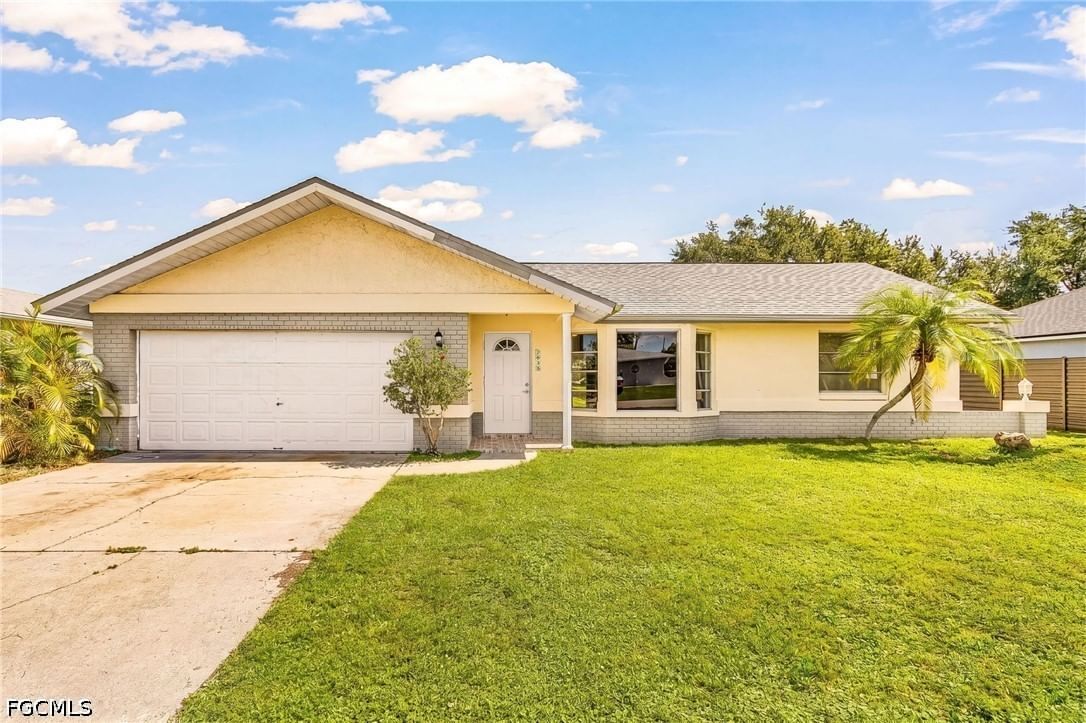 1435 SE 14th Street, Cape Coral, FL 33990 photo 2