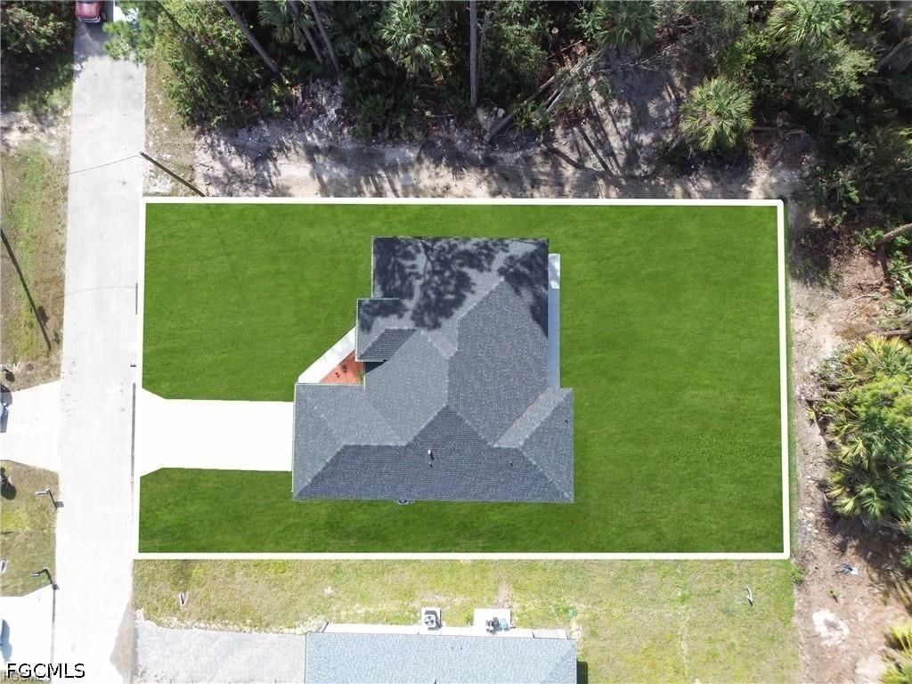 4703 Sara Avenue N, Lehigh Acres, FL 33971 photo 3