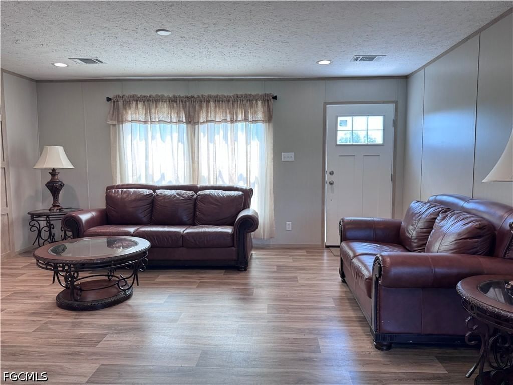 220 N Zambria Street, Clewiston, FL 33440 photo 4