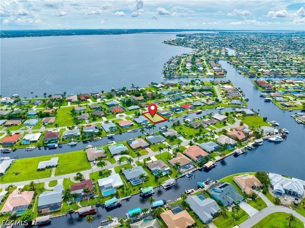 2227 SE 27th Terrace, Cape Coral, FL 33904 photo 5