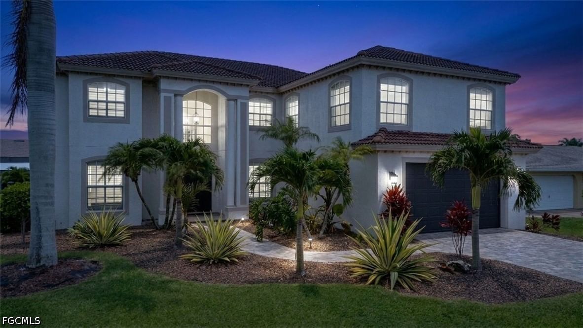 2021 SE 17th Place, Cape Coral, FL 33990 photo 2