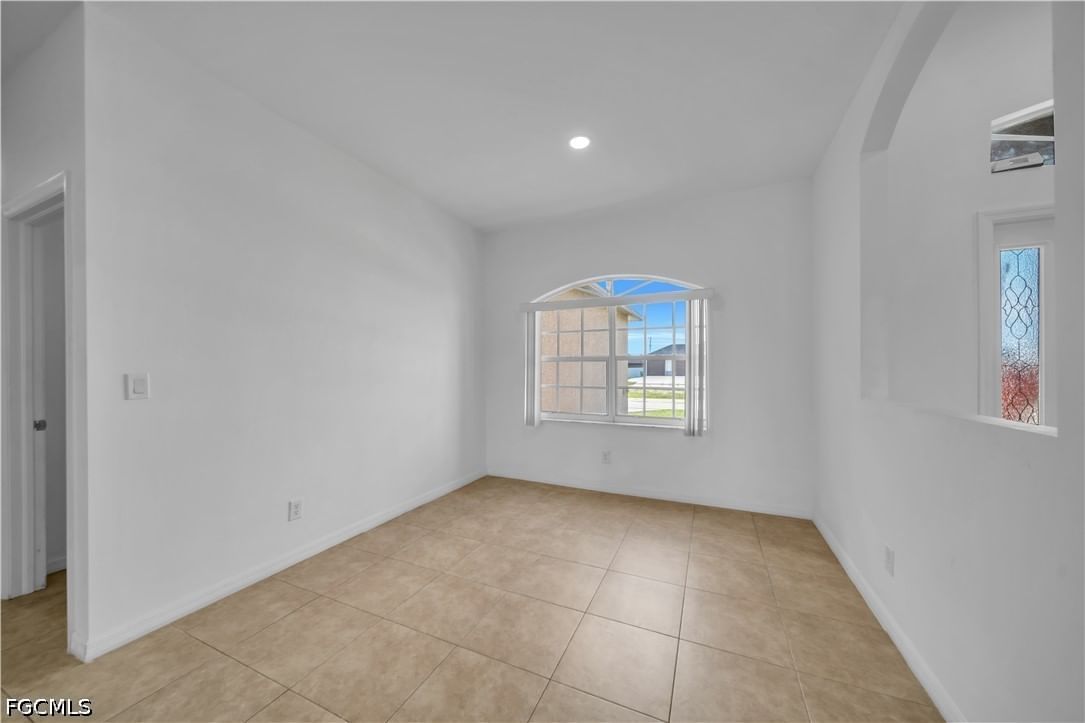 21 Kismet Parkway E, Cape Coral, FL 33909 photo 5
