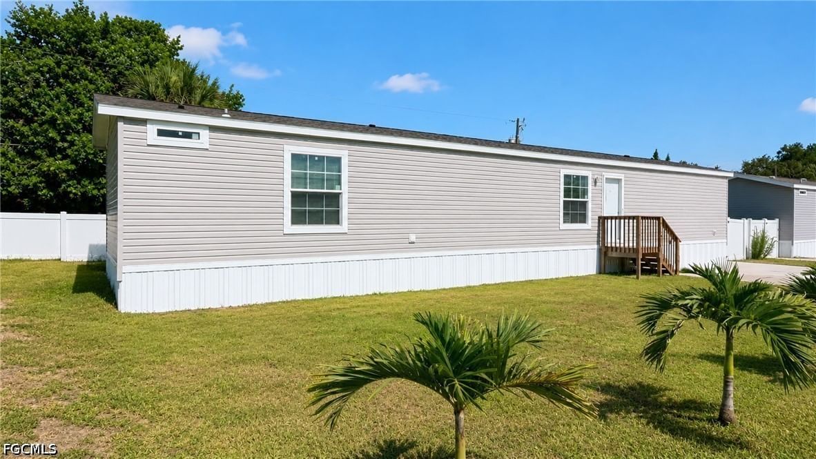 21190 Cypress Park Circle, Estero, FL 33928 photo 3