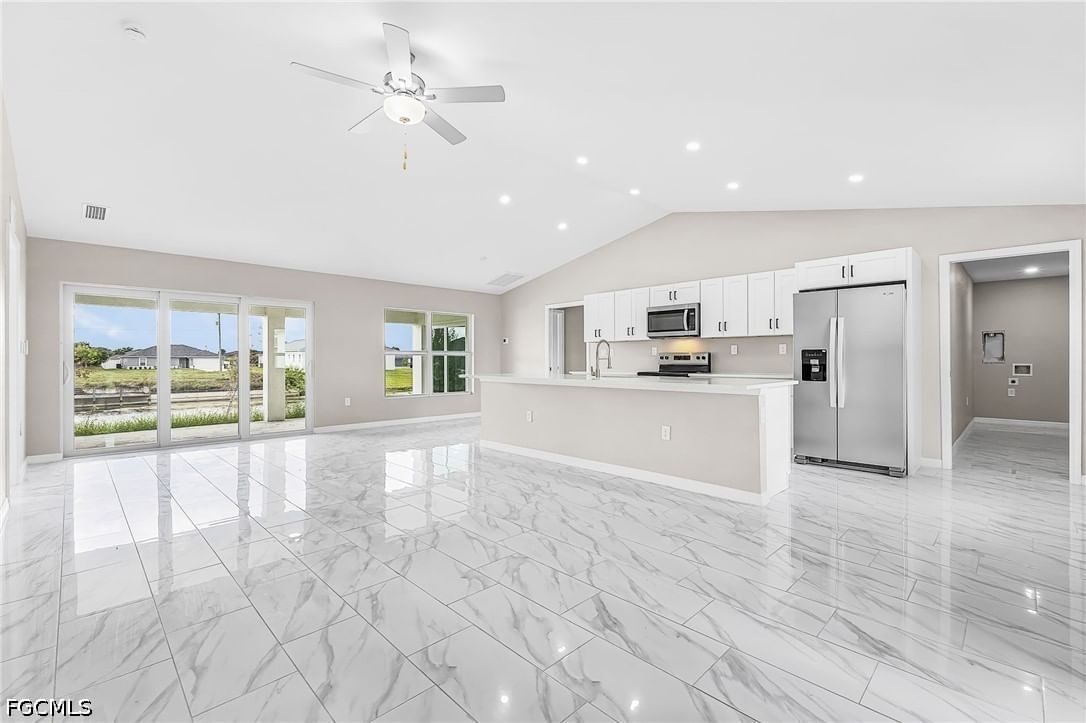 126 NE 9th Street, Cape Coral, FL 33909 photo 4