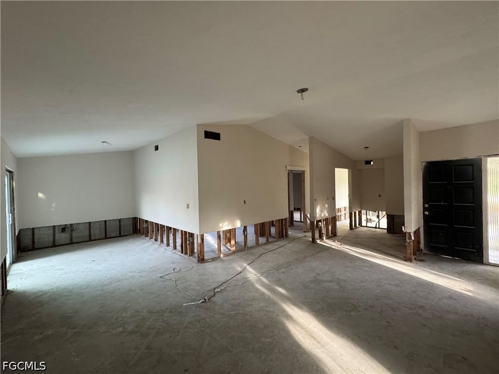 1683 Atlanta Plaza Drive, Sanibel, FL 33957 photo 4