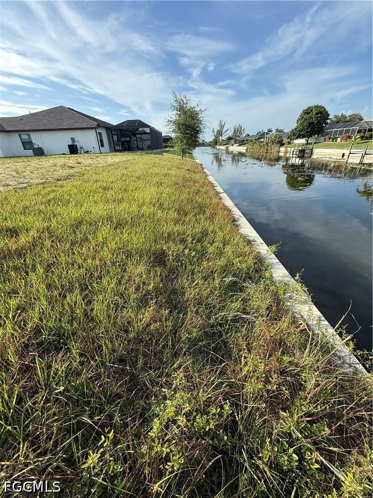 3009 SW 11th Place, Cape Coral, FL 33914 photo 4